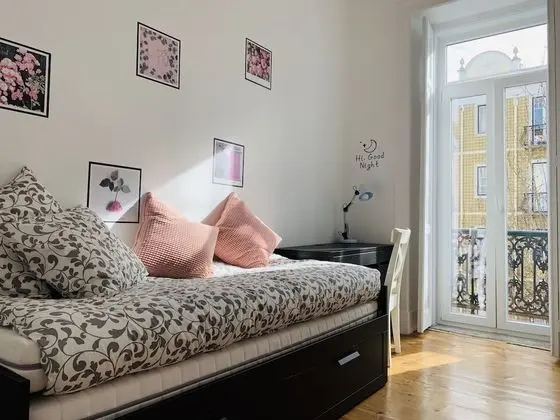 Economy Tek Büyük veya İki Ayrı Yataklı Oda, Balkon