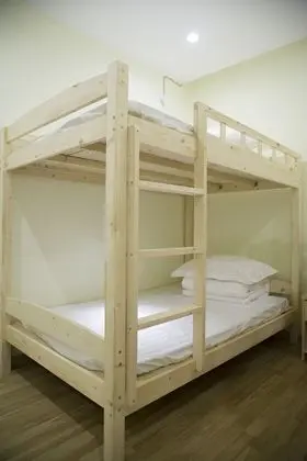 Ortak Ranzalı Oda, Sadece kadınlar için