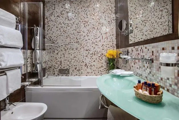 Classic Tek Büyük veya İki Ayrı Yataklı Oda