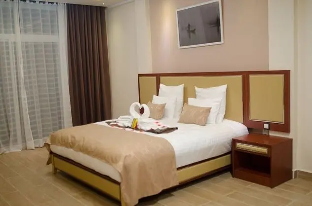 Comfort Tek Büyük Yataklı Oda