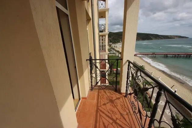 Apart Daire, Deniz Manzaralı