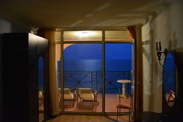 Apart Daire, Deniz Manzaralı
