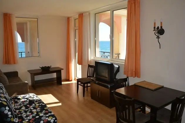 Apart Daire, Deniz Manzaralı