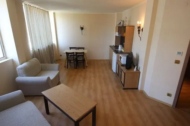 Classic Apart Daire, Deniz Manzaralı
