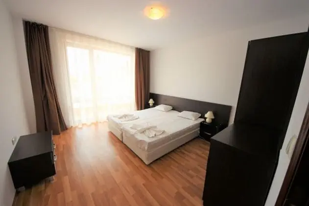 Classic Apart Daire, Havuz Manzaralı