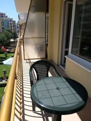Stüdyo, Balkon