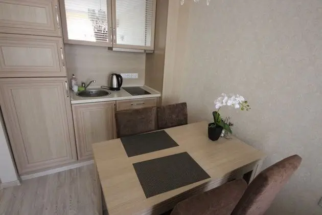 Luxury Apart Daire, 1 Yatak Odası, Balkon, Havuz Manzaralı