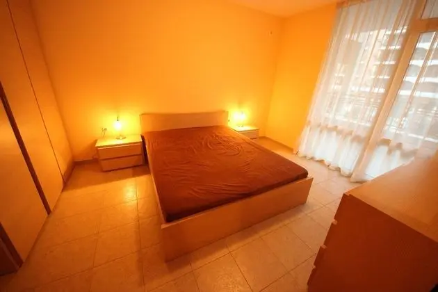 Apart Daire, 1 Yatak Odası, Havuz Manzaralı