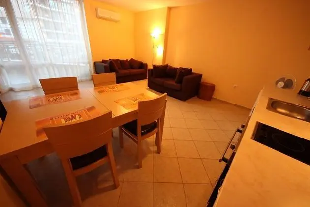 Apart Daire, 1 Yatak Odası, Havuz Manzaralı