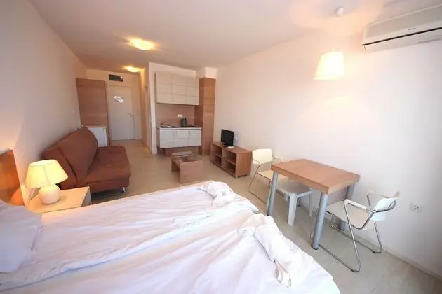 Stüdyo, Havuz Manzaralı (4 adults)