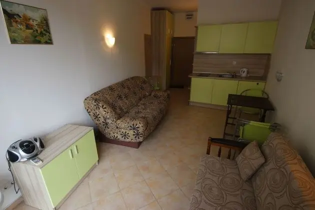 Comfort Stüdyo, Havuz Manzaralı