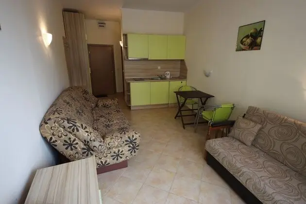 Comfort Stüdyo, Havuz Manzaralı