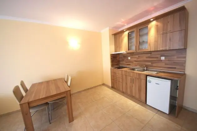 Apart Daire, 1 Yatak Odası, Havuz Manzaralı