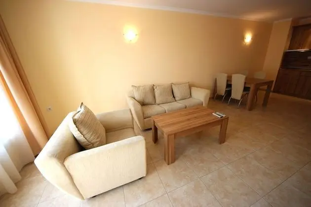 Apart Daire, 1 Yatak Odası, Havuz Manzaralı