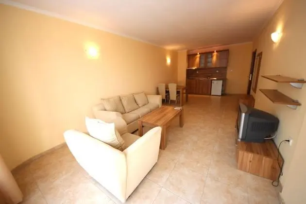 Apart Daire, 1 Yatak Odası, Havuz Manzaralı