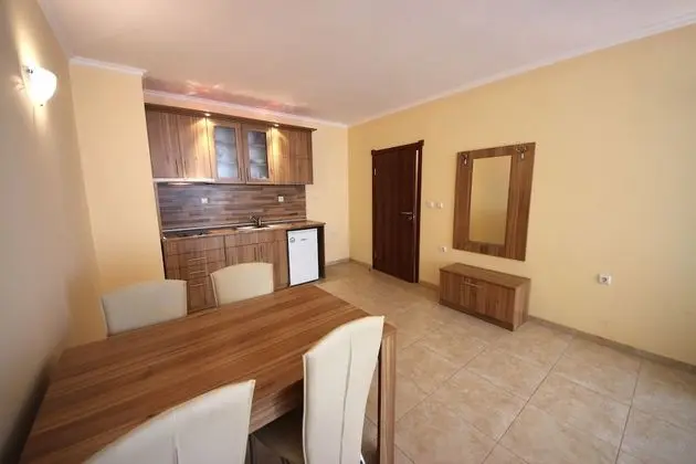 Apart Daire, 1 Yatak Odası, Havuz Manzaralı