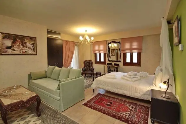 Süit, Şömine, Dağ Manzaralı