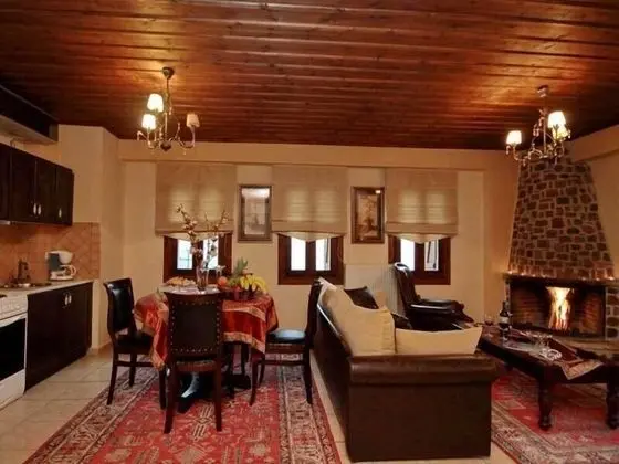 Süit, Şömine, Dağ Manzaralı