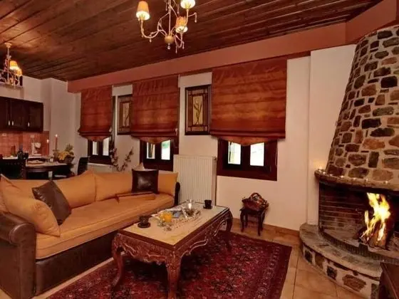 Süit, Şömine, Dağ Manzaralı