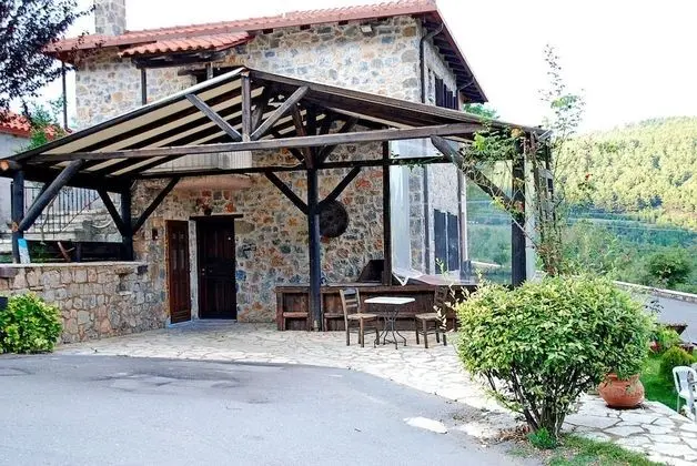 Süit, Şömine, Dağ Manzaralı
