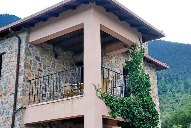 Süit, Şömine, Dağ Manzaralı