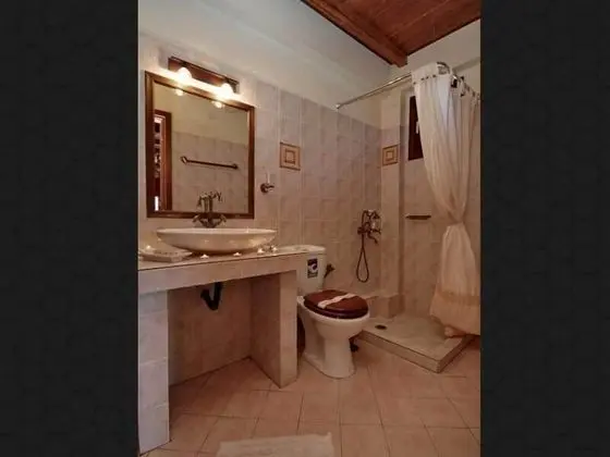 Süit, Şömine, Dağ Manzaralı