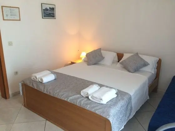 Apart Daire, 1 Büyük (Queen) Boy Yatak ve Çekyat, Balkon