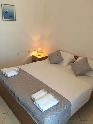 Apart Daire, 1 Büyük (Queen) Boy Yatak ve Çekyat, Balkon