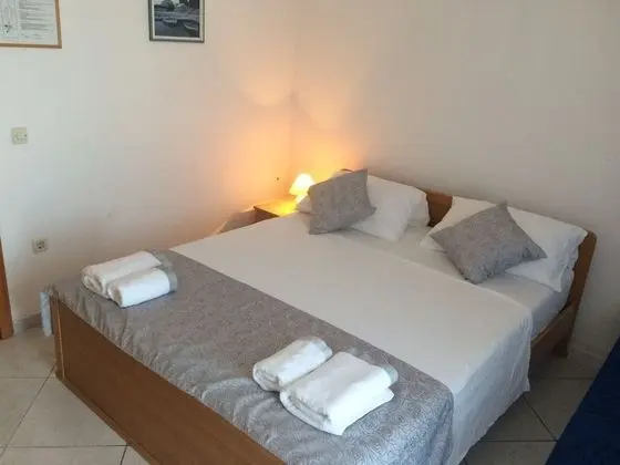 Apart Daire, 1 Büyük (Queen) Boy Yatak ve Çekyat, Balkon