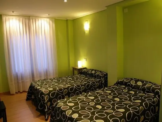Tek Büyük veya İki Ayrı Yataklı Oda, Teras