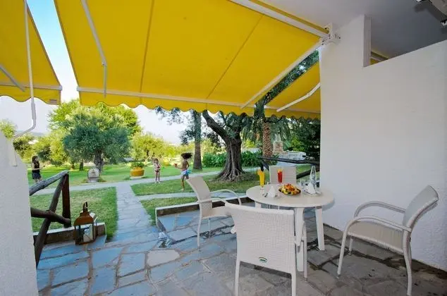 Family Oda, Bahçe Manzaralı