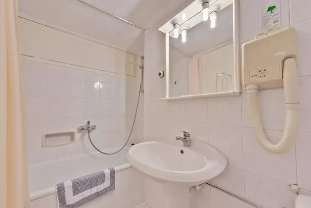 Standard Tek Büyük veya İki Ayrı Yataklı Oda, Deniz Manzaralı