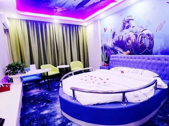 Luxury Tek Büyük Yataklı Oda