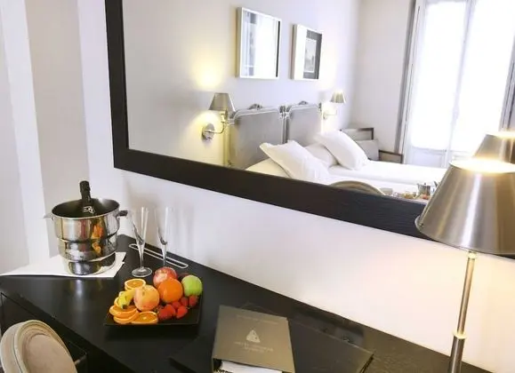 Tek Büyük Yataklı Oda (with extra bed)
