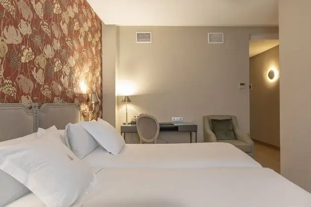 Tek Büyük Yataklı Oda (with extra bed)