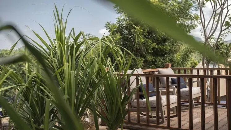 One Bedroom Cliff Tent Villa