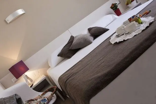 Standard Büyük Yataklı Tek Kişilik Oda