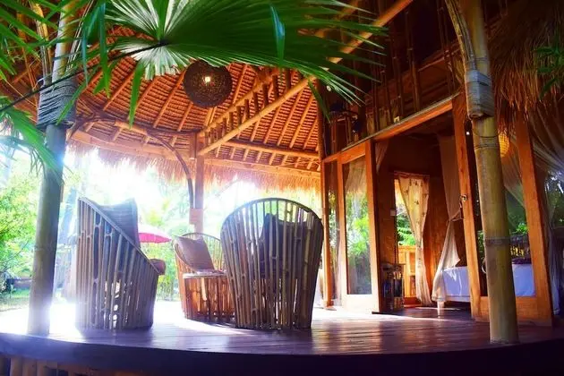 Villa (Ilalang)