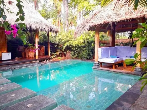 Villa (Ilalang)