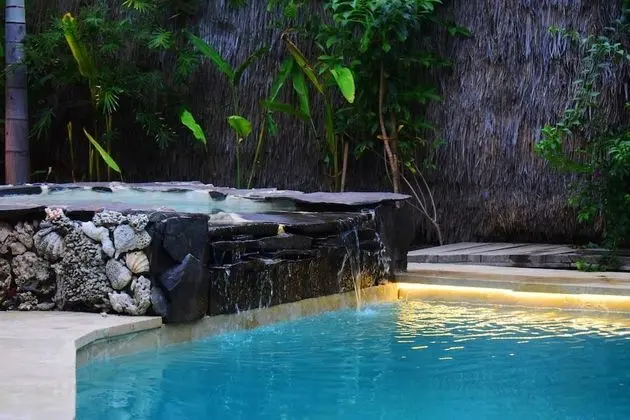 Villa (Santai)