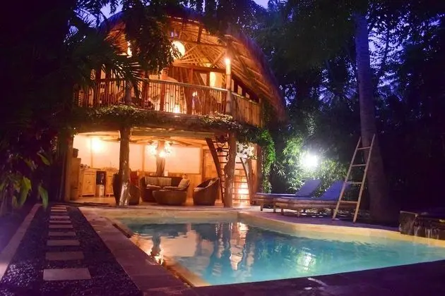 Villa (Santai)
