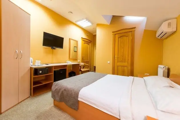 Standard Tek Büyük Yataklı Oda (with Bath)