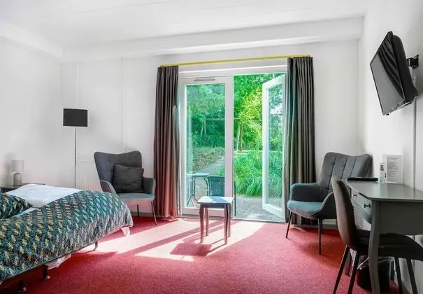 Classic Tek Büyük Yataklı Oda