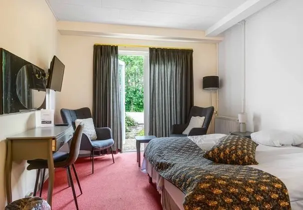 Classic Tek Büyük Yataklı Oda