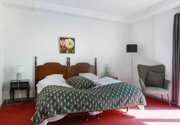 Classic Tek Büyük Yataklı Oda