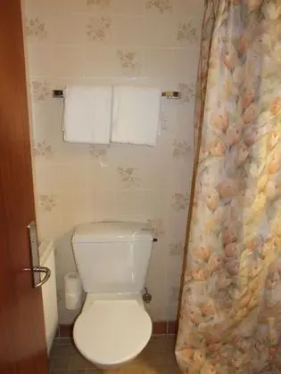 Classic Tek Büyük Yataklı Oda