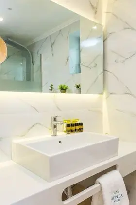 Superior Tek Büyük veya İki Ayrı Yataklı Oda, Balkon