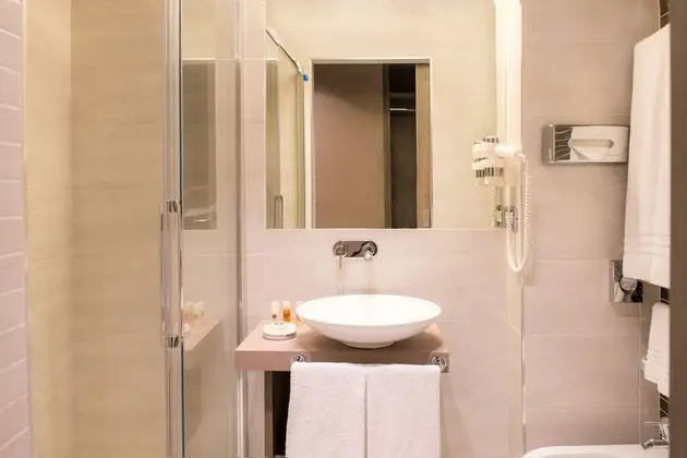 Deluxe Tek Büyük veya İki Ayrı Yataklı Oda, 1 Çift Kişilik Yatak, Sigara İçilmez