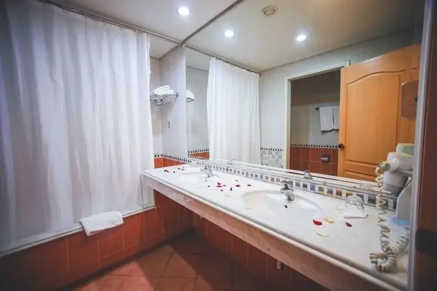 Üç Kişilik Oda