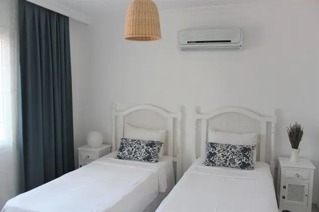 Twin, Bahçe Manzaralı